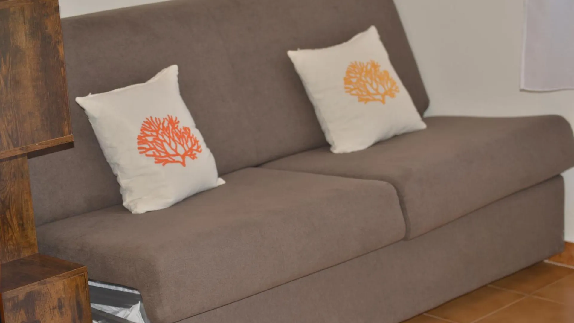Donna Pulina Holidays Pollina Holiday home