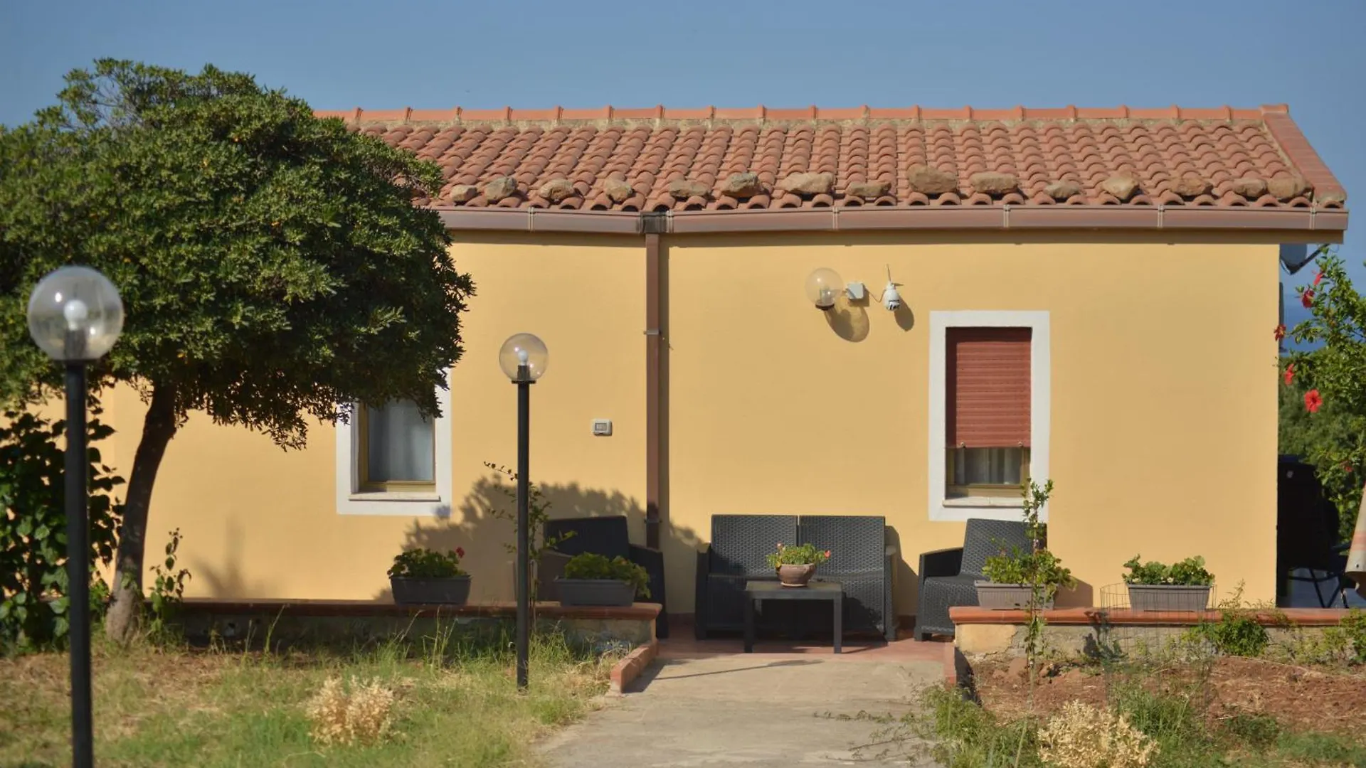 Donna Pulina Holidays Pollina Holiday home